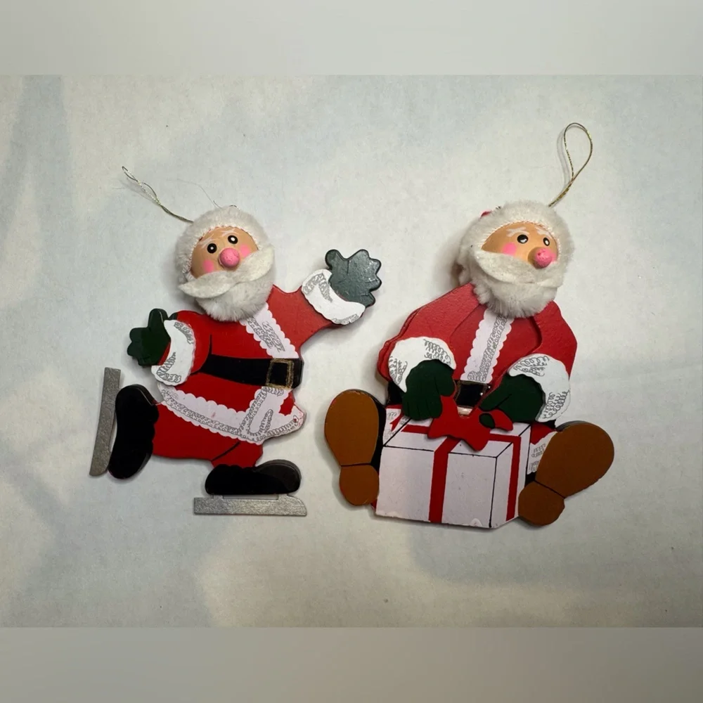 Vintage Set‎ of 2 Wooden Christmas Santa Ornaments Joan Berg Victor Handmade